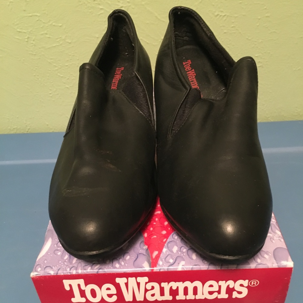 ToeWarmers Boot-Type Shoe